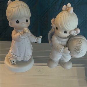 Adorable Figurine Set